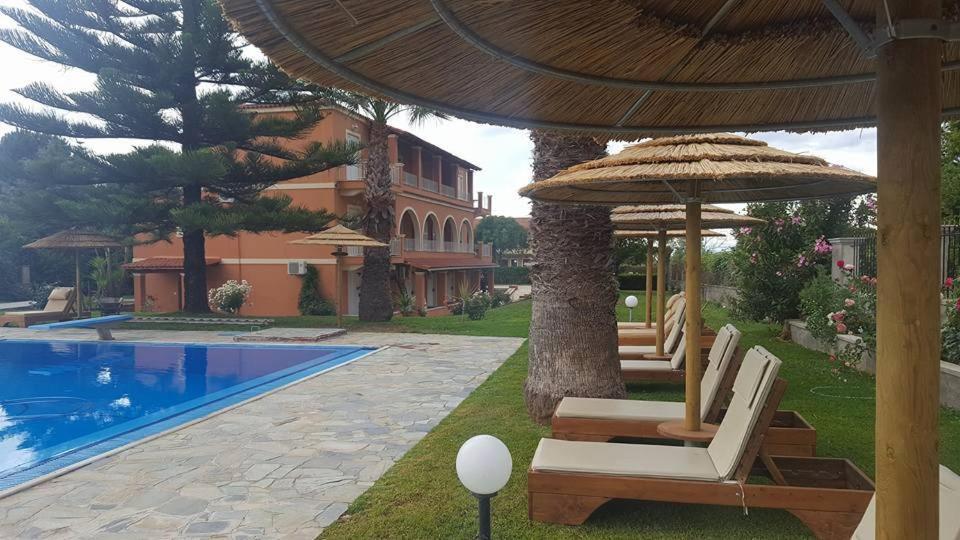 Hellens Village Almiros Beach ภายนอก รูปภาพ