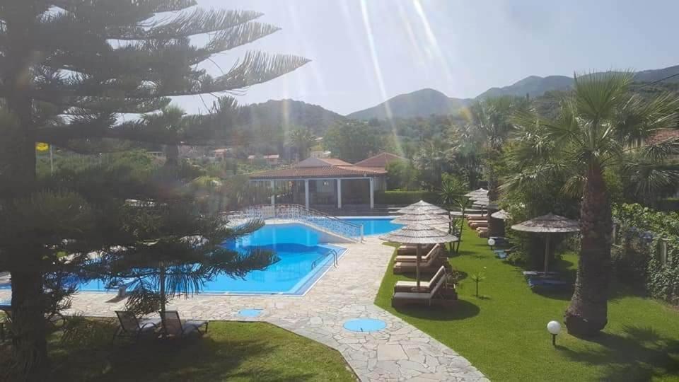 Hellens Village Almiros Beach ภายนอก รูปภาพ