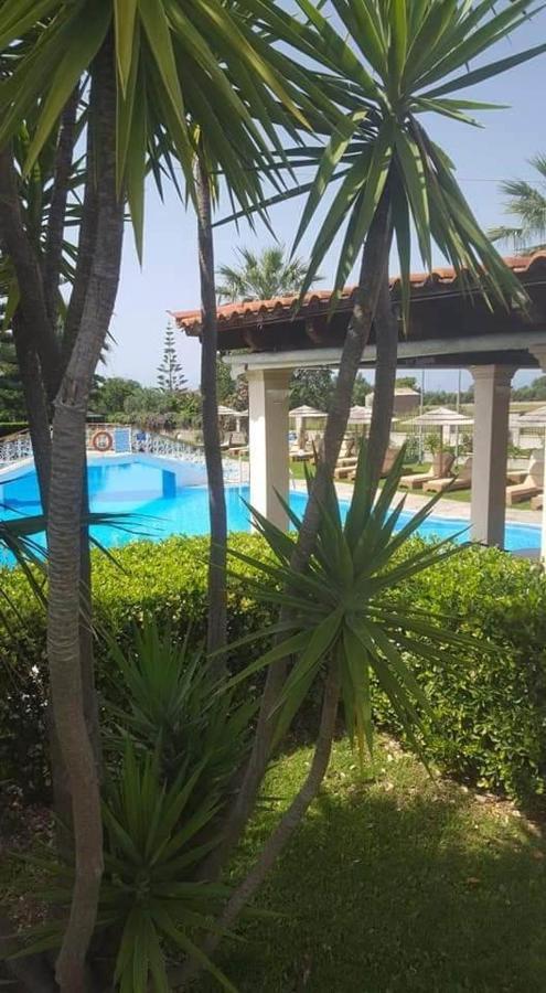 Hellens Village Almiros Beach ภายนอก รูปภาพ